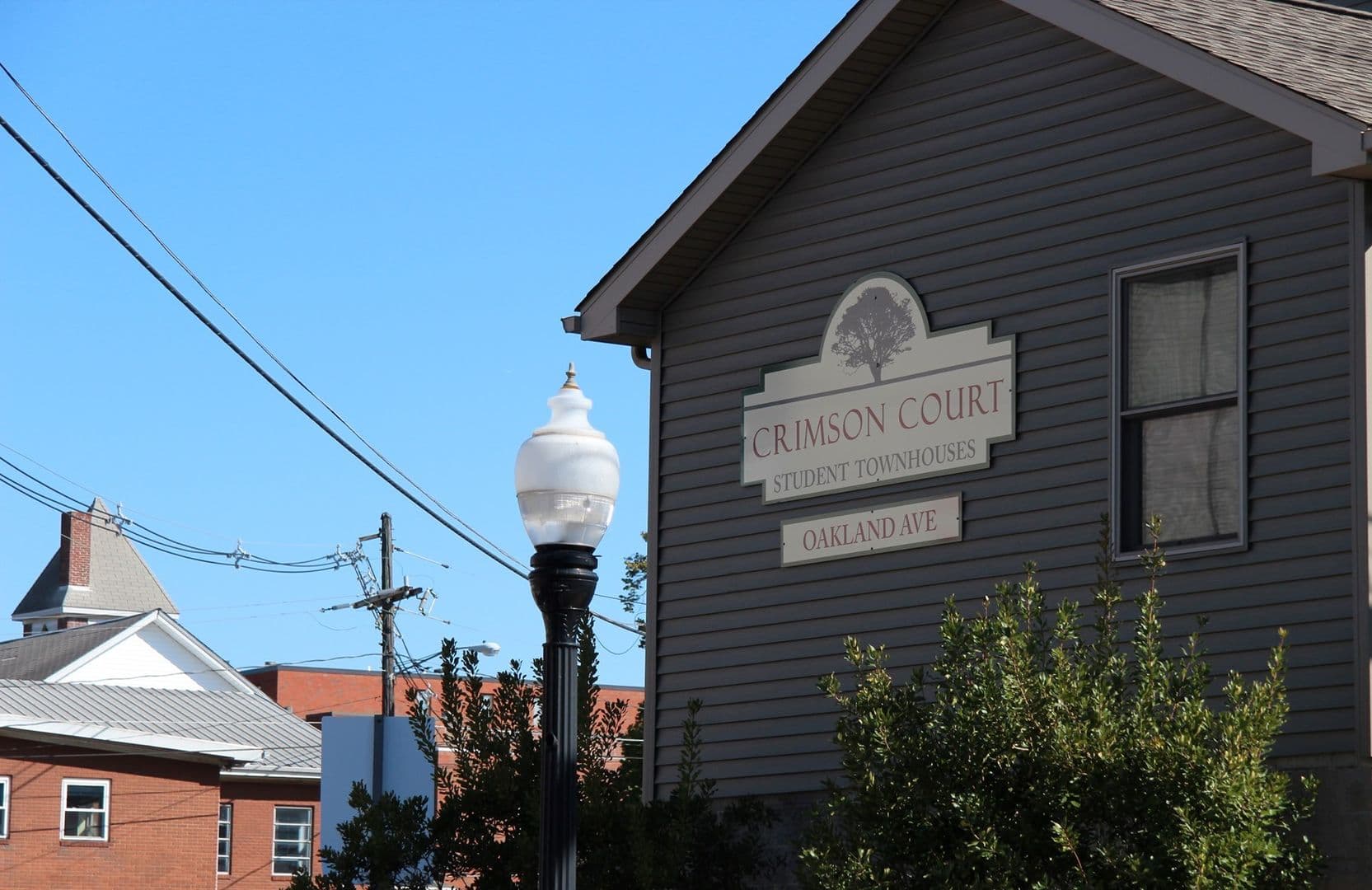 Crimson Court Oakland