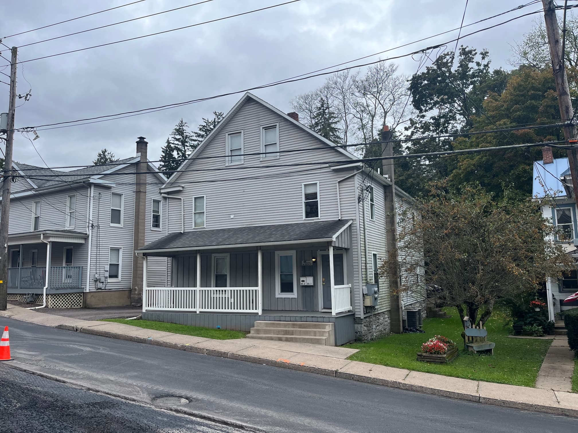 64 Iron St