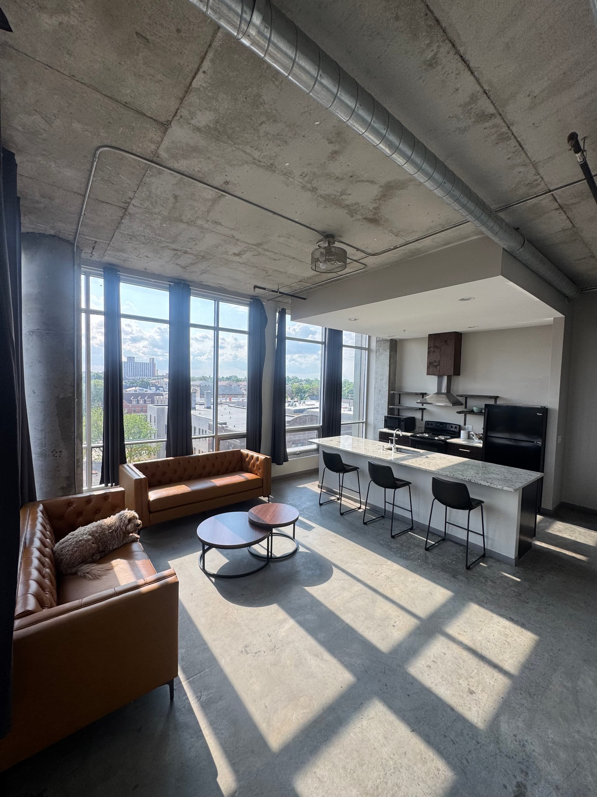MODERN LIVING