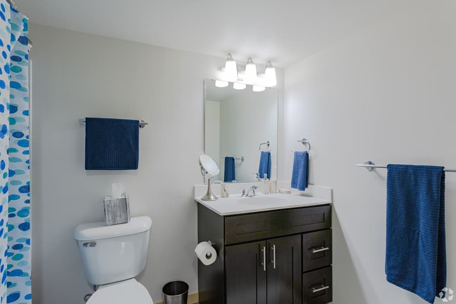 Oak Tree Campus Apartments