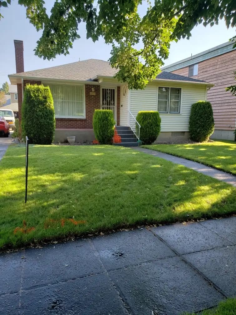 1007 E Sharp