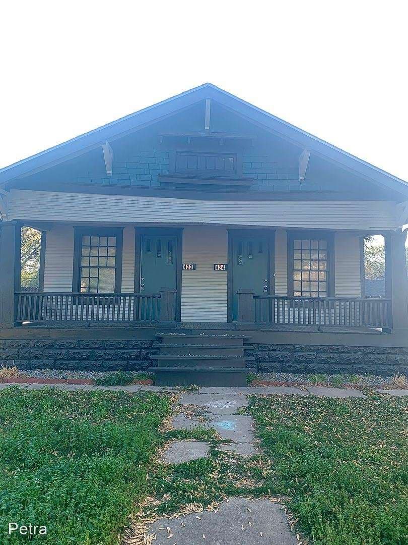 422 S Glenn Ave