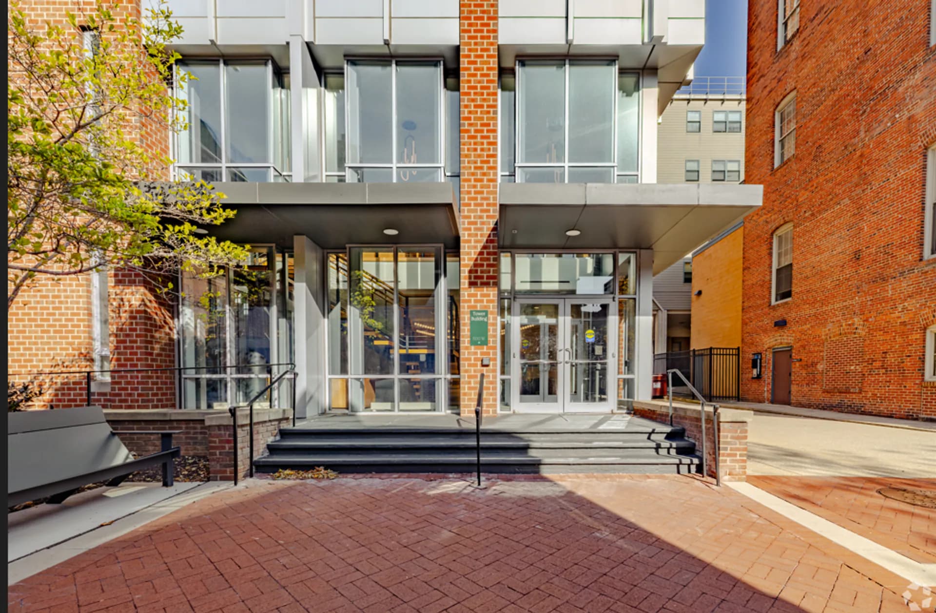 500 W Fayette St