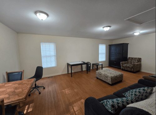 1048 Ranch Dr