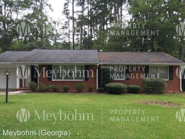 3007 Stratford Drive