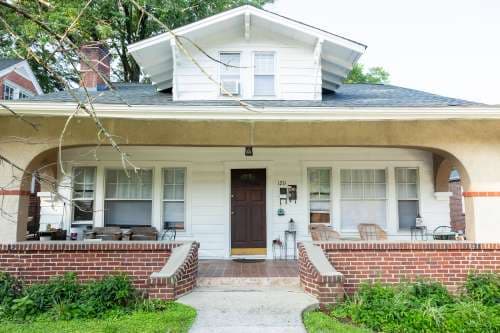 1506 W Friendly Ave
