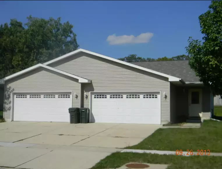 941-943 Higby Drive