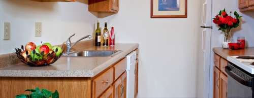 06-EG-Evergreen Apartments