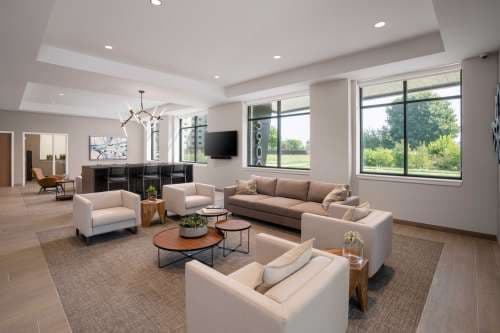 Lake Terrace Apartment in Downtown Kenosha!
