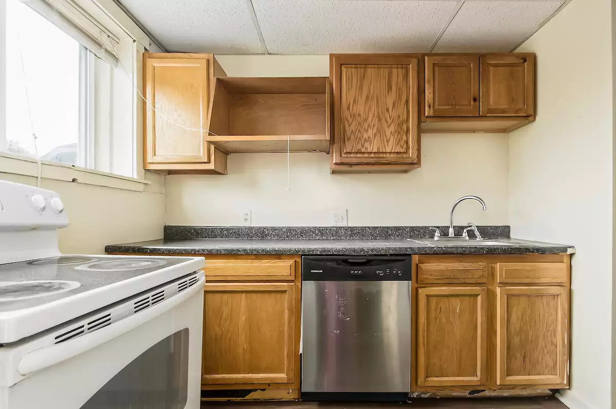 269 E 15th Ave