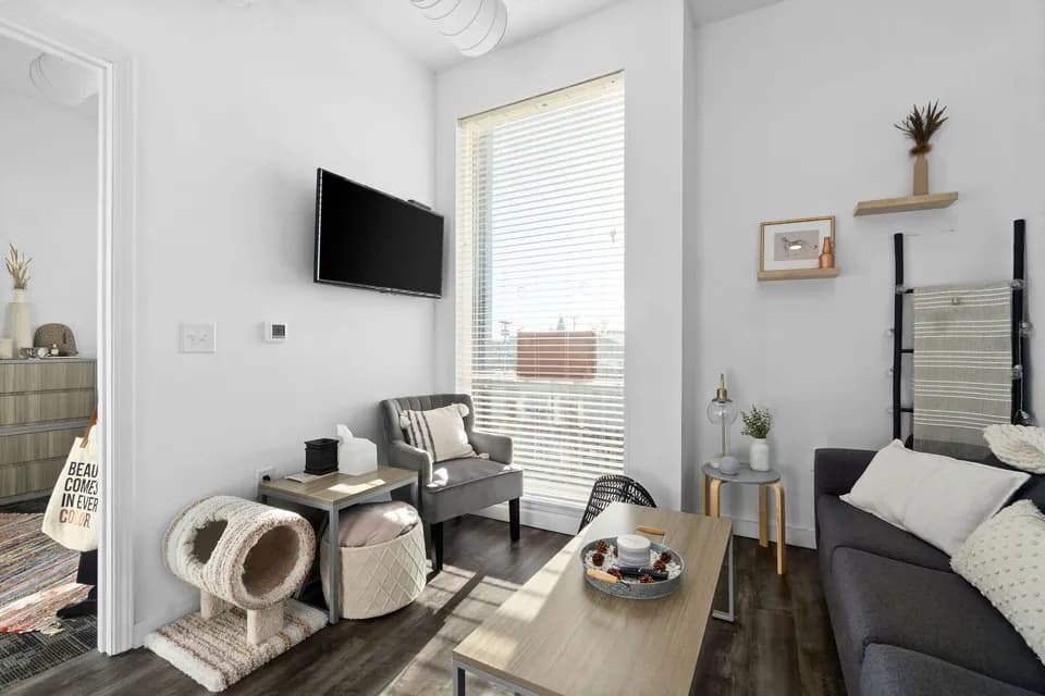 Main608 Apartments