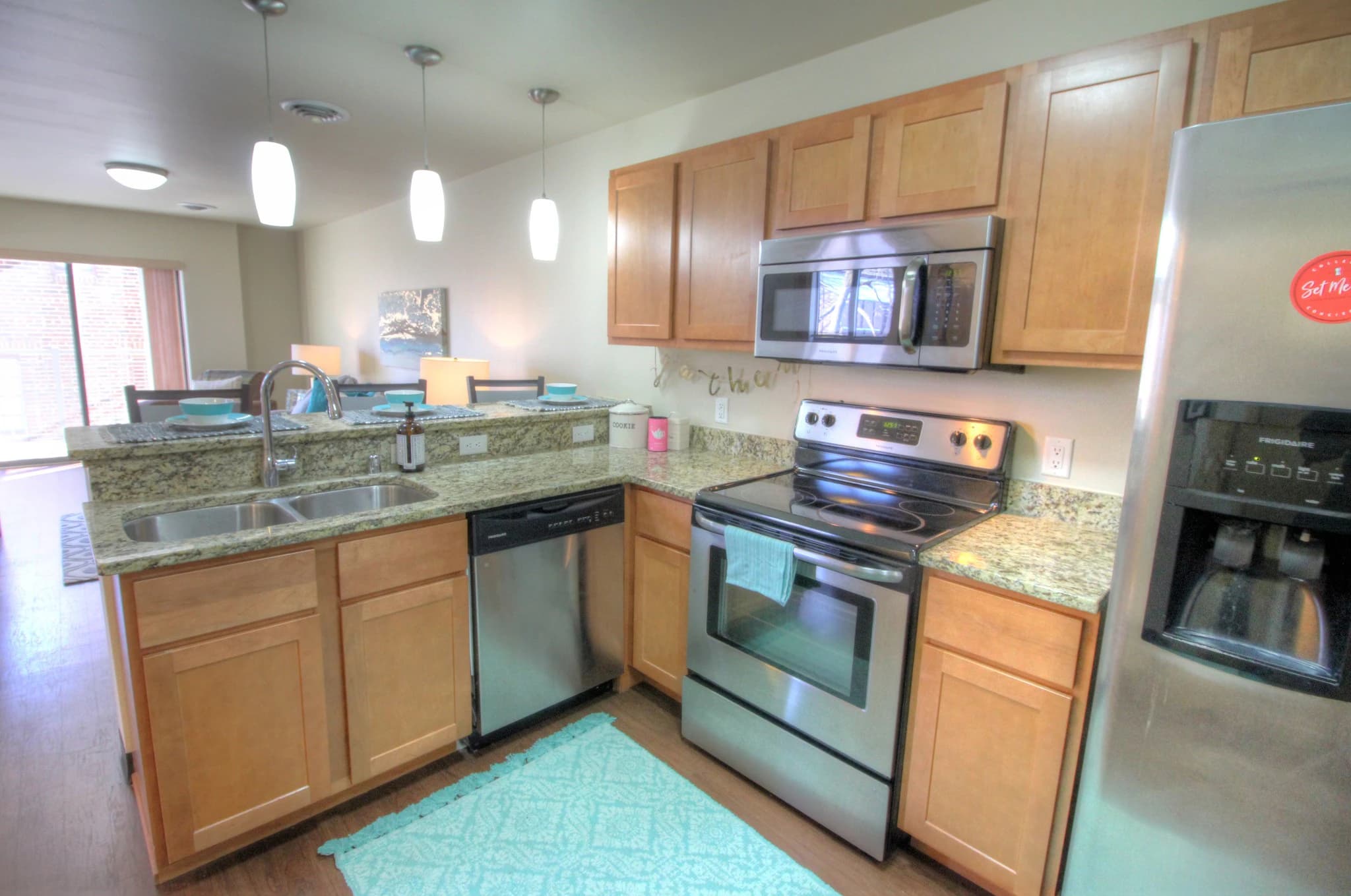229 Lakelawn *Student Housing*
