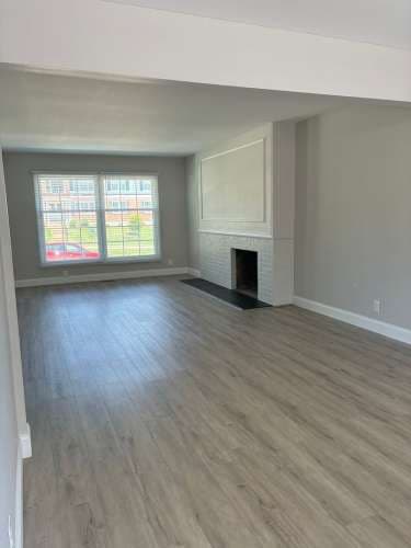 Broadmoor Townhomes-Oakmont St L