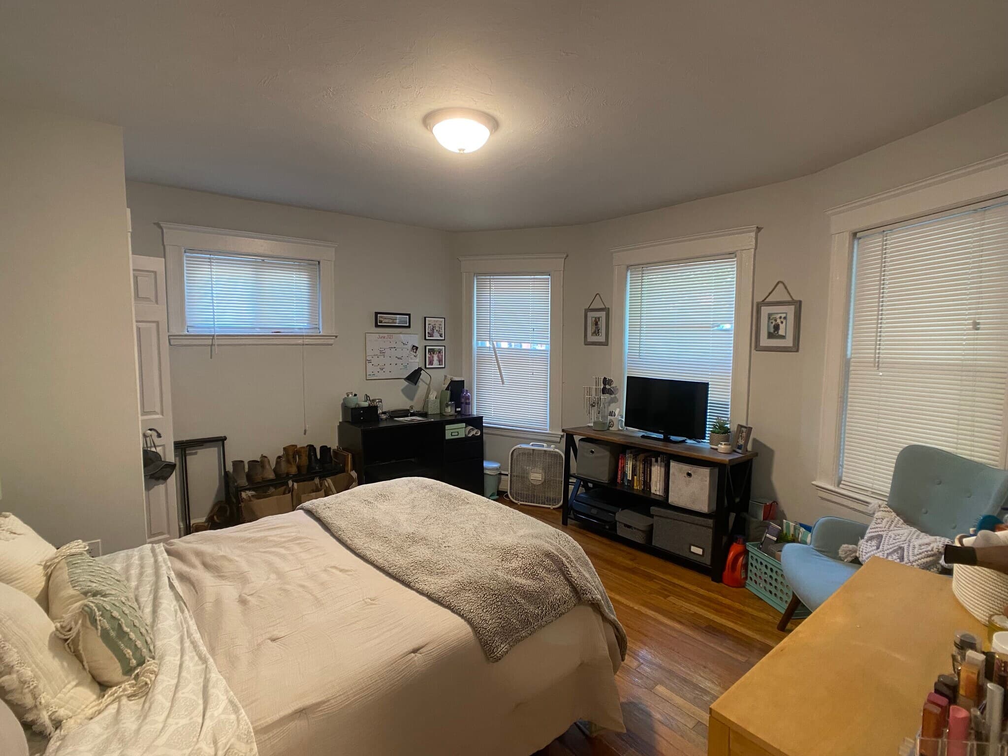 76 Perkins St