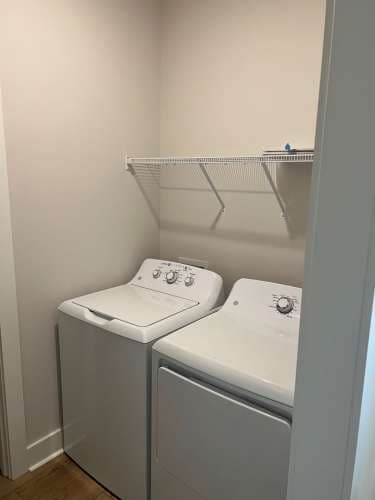 100 Regency Dr