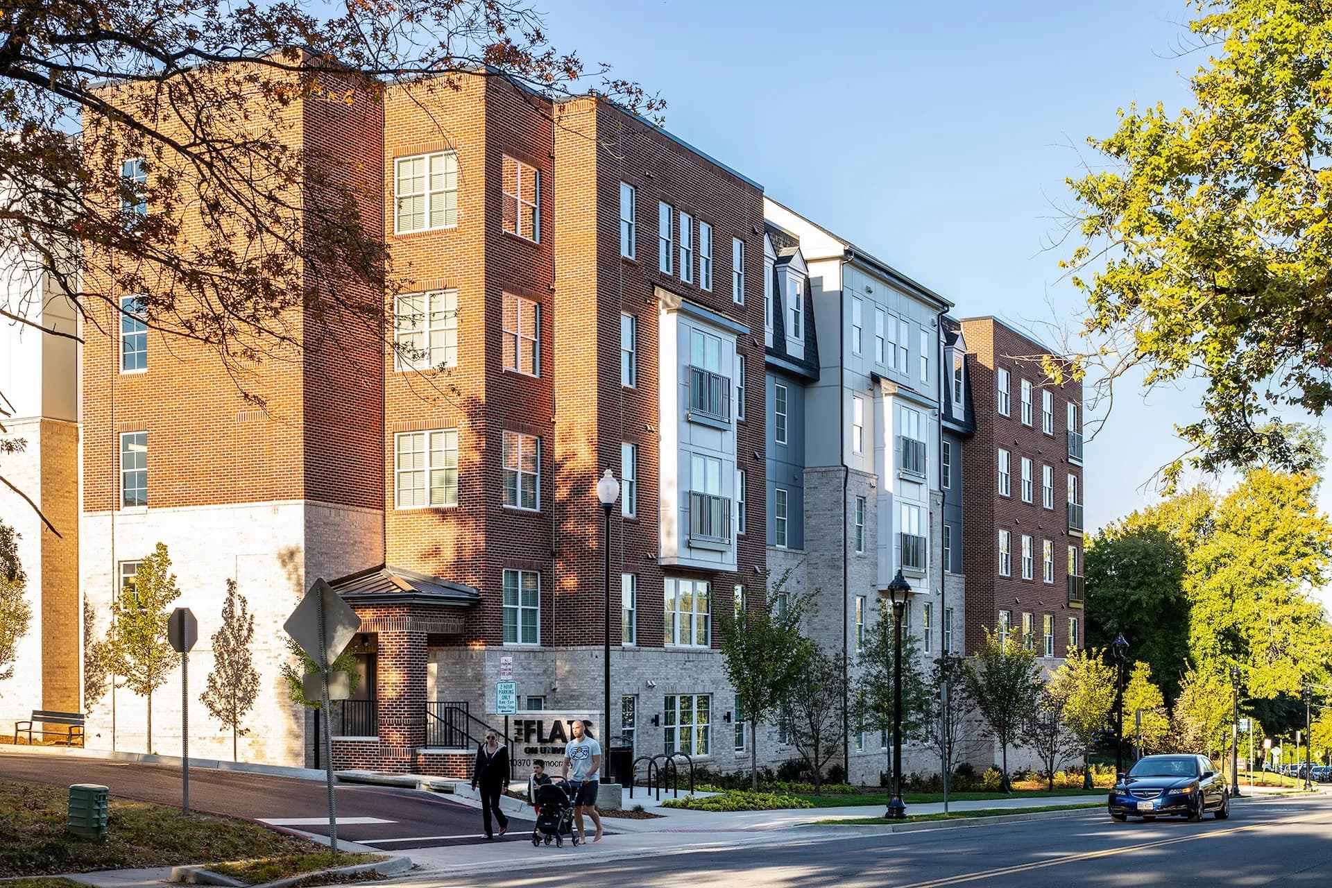 The Flats on University