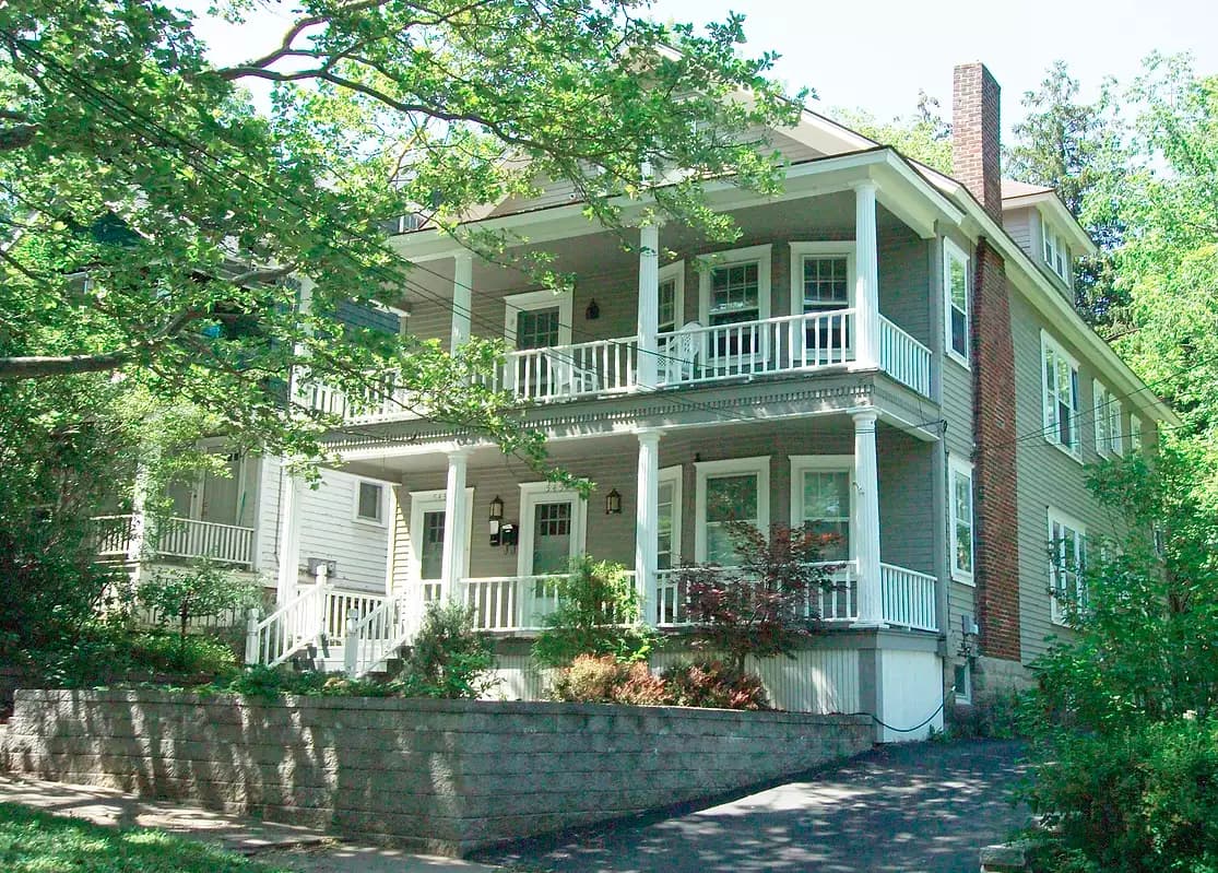 543-545 Clarendon St