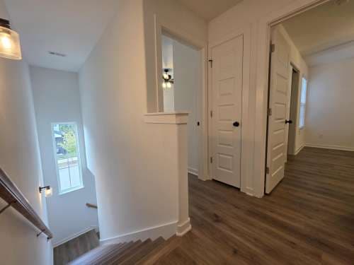 826 N Crater Ave #2