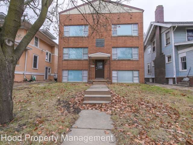 1029 N University St