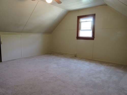 1017 Margaret St