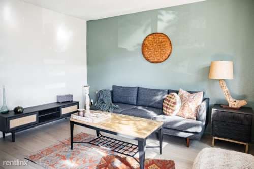 325 Price Rd
