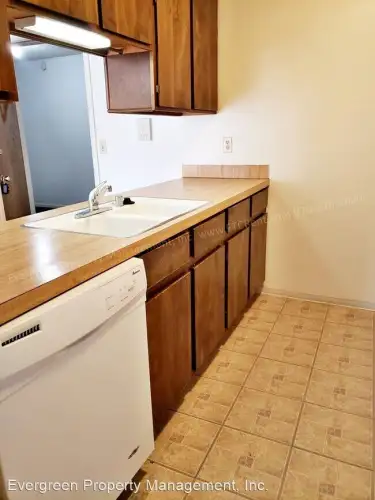 Meeker Park Apartments