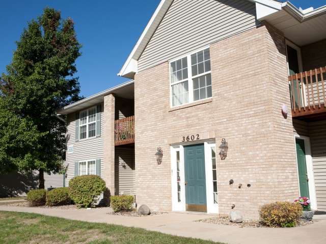 Hidden Oaks Apartments