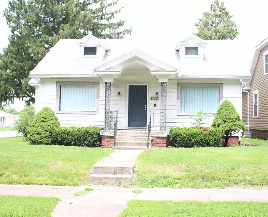 1224 W Rex St