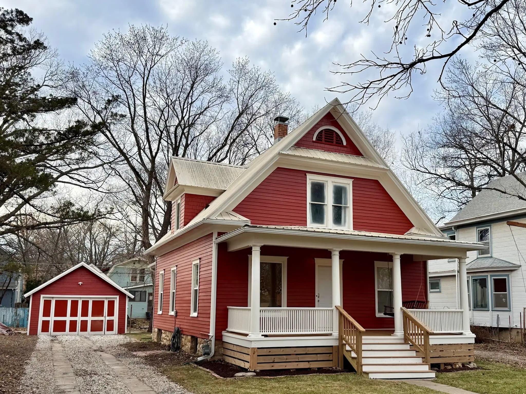 Completely Remodeled Near Campus!