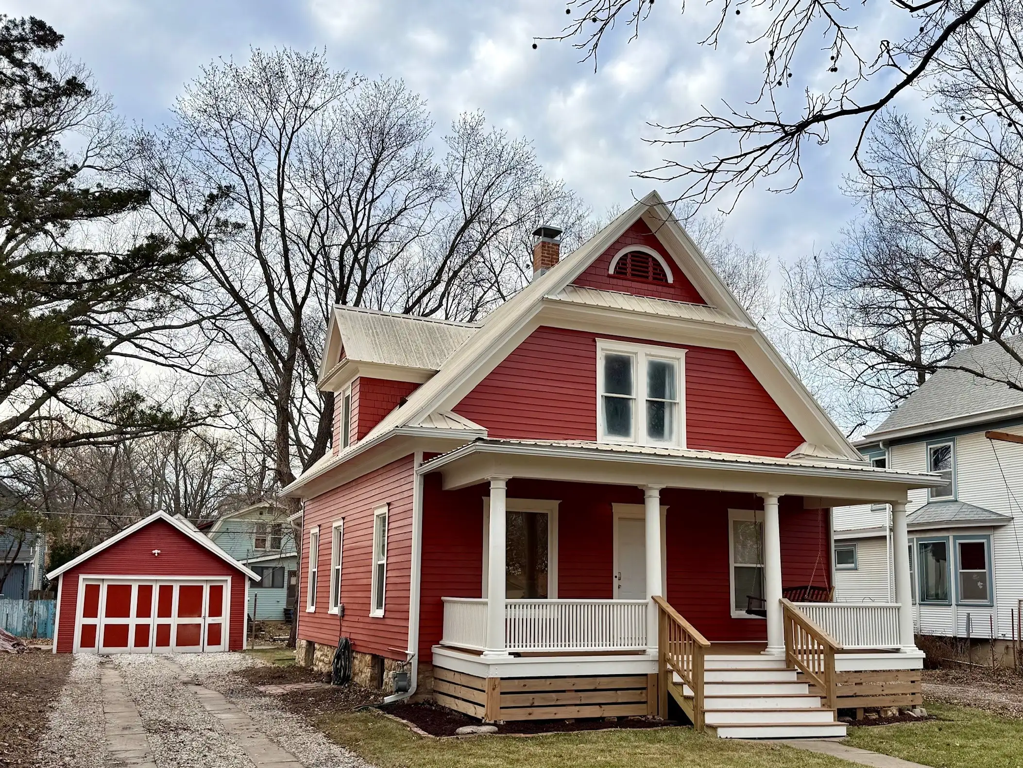 Completely Remodeled Near Campus!