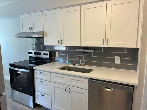 Broadmoor Townhomes-Oakmont St L