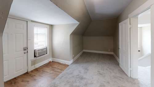 1528 Neil Ave
