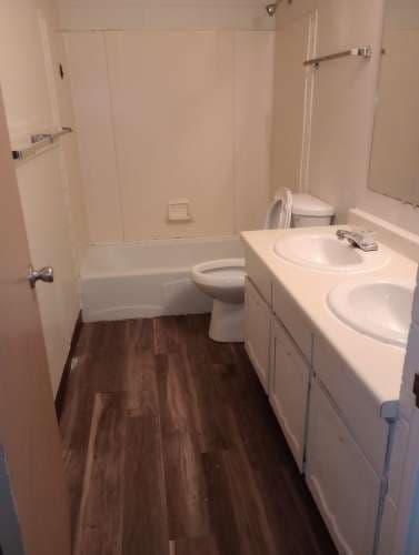 THE QUADS APARTMENTS