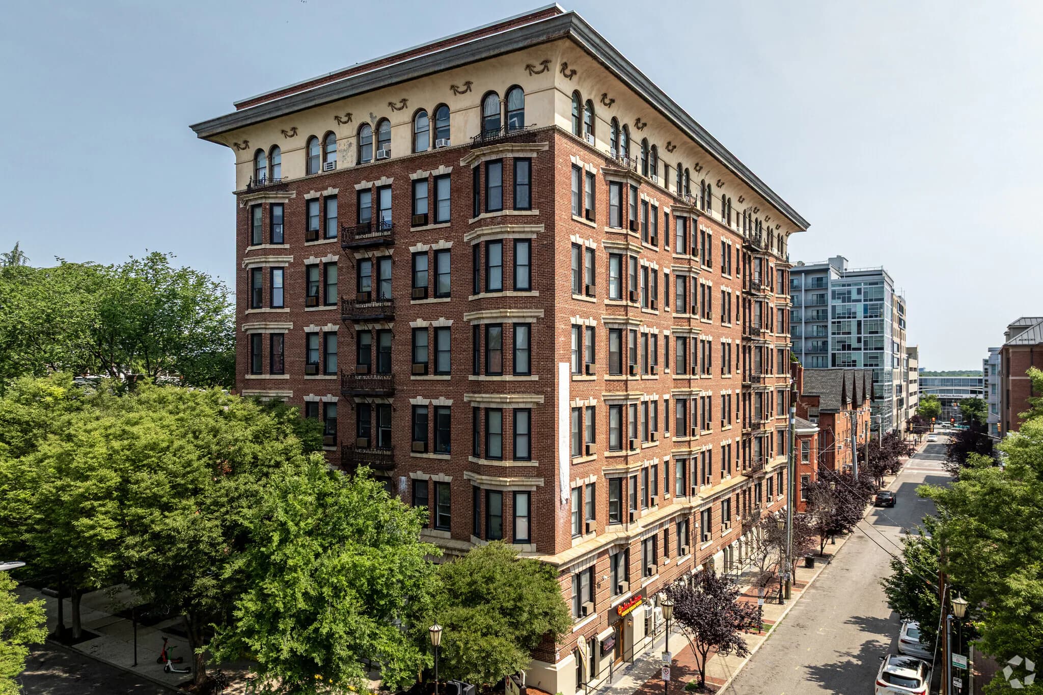 Chesterfield Apartments