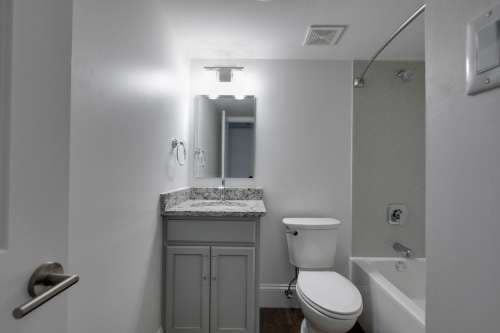 631 Broadmoor