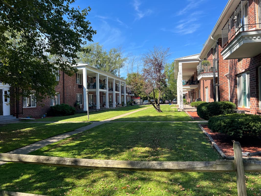 Presidents Village Apartments