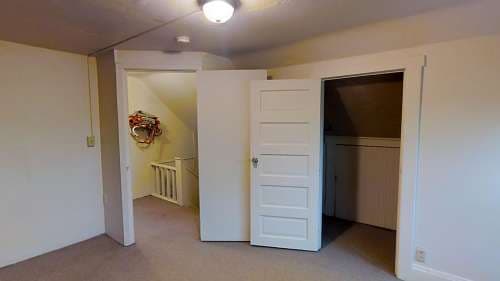 179 E Lane