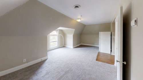1528 Neil Ave