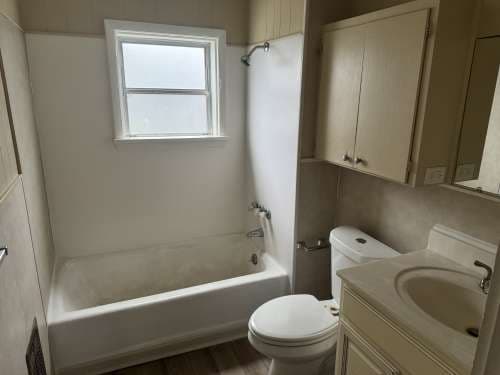 28 Broadview Ave