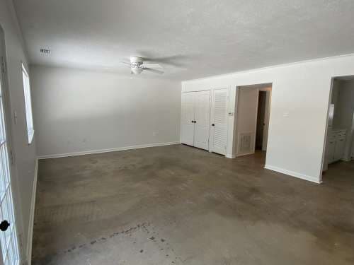 1912 Dave Ward Drive