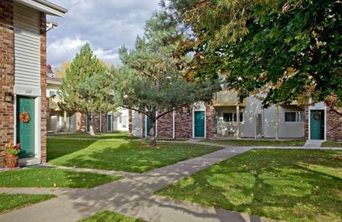 06-EG-Evergreen Apartments