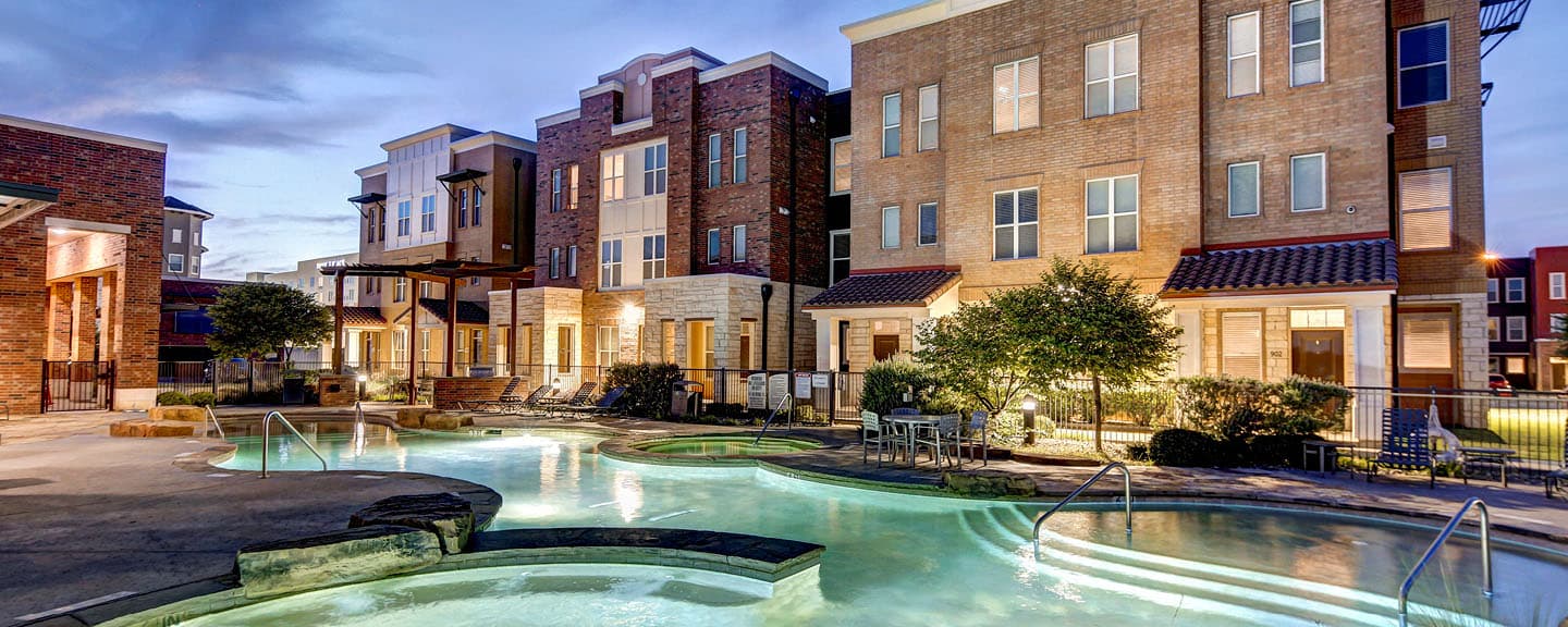 U Club Townhomes at Overton Park