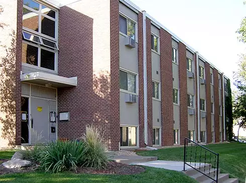 727 University Ave
