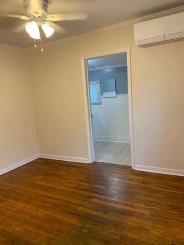 Cute 1 bed/1 bath Duplex