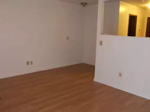 Efficient 1 Bedrooms at the Knolls