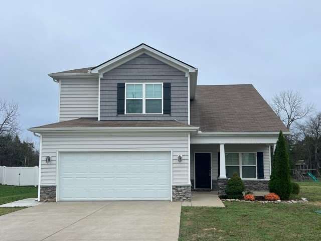 Move-in Special! Available Immediately! Gorgeous 4 Bedroom 3 Bath in Creeksbend Subdivision