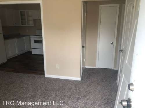 1031 S. Glenn Apt. 4