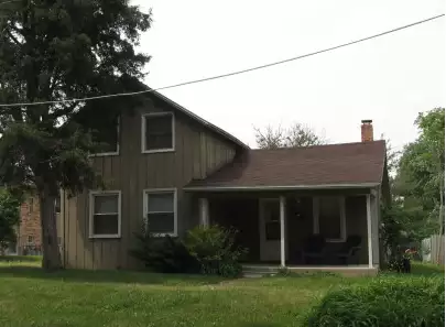 100 E Stewart