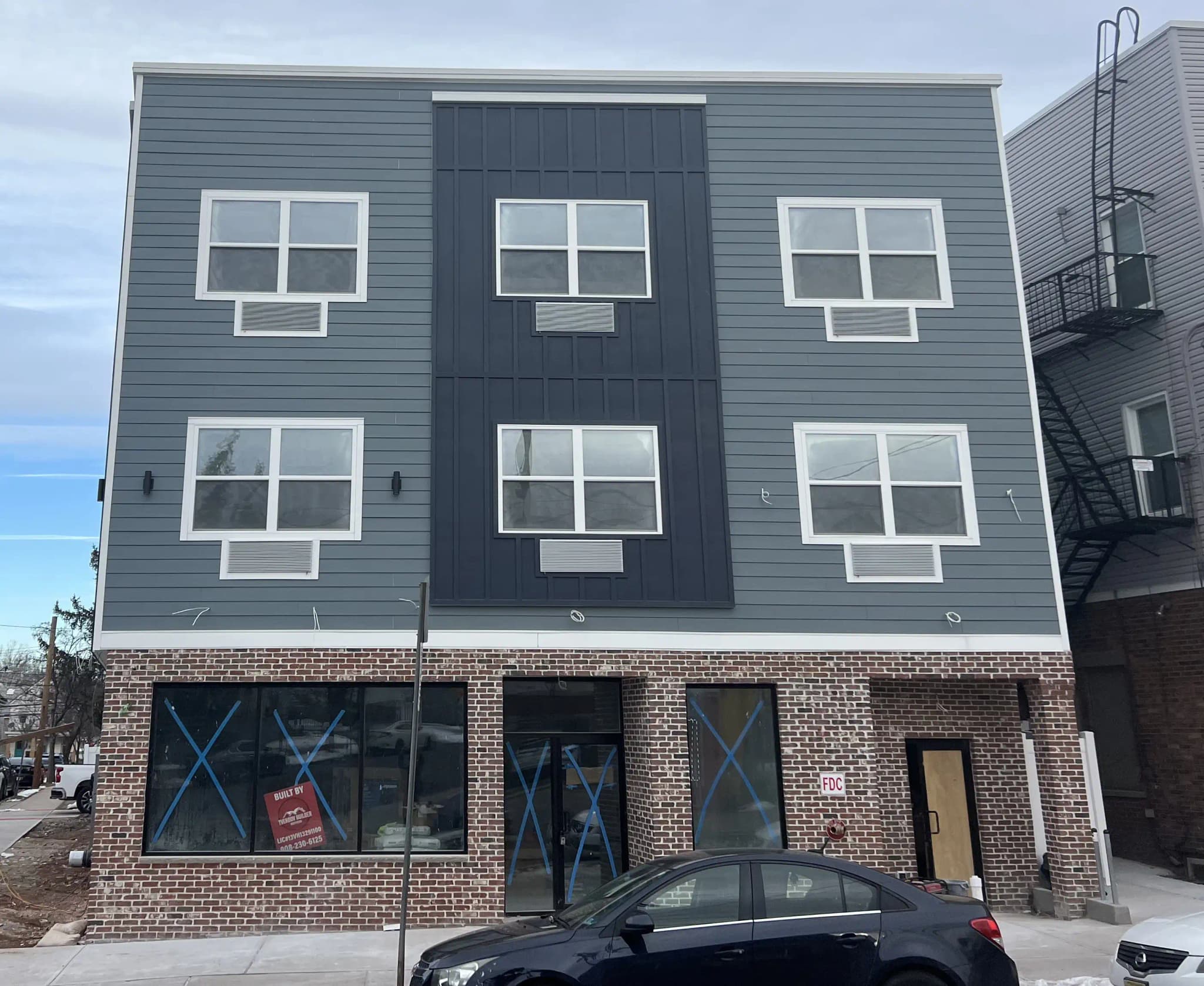 213 French St