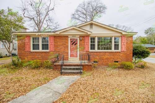 Charming Shandon Corner Lot Home – Hardwood Floors